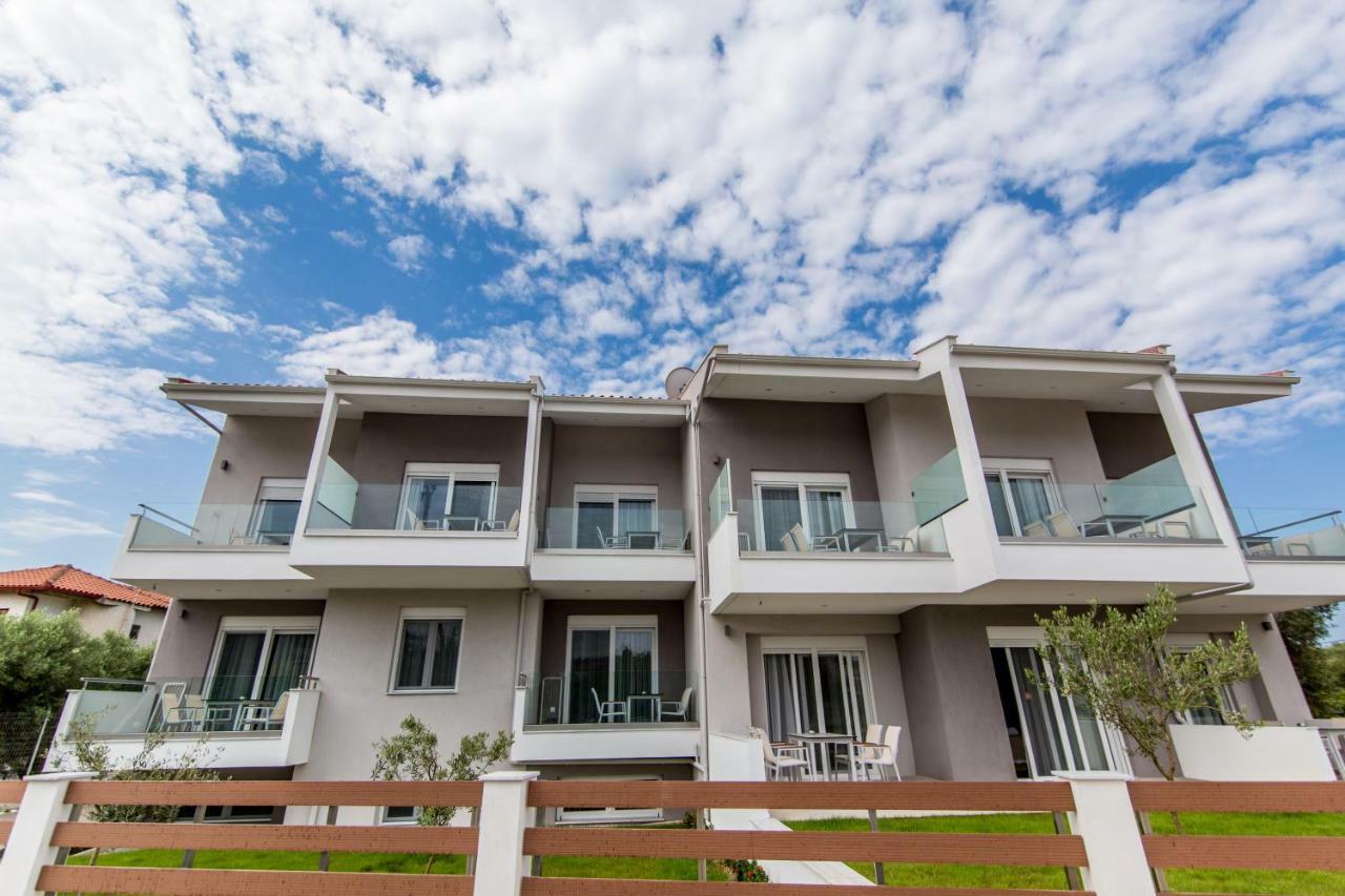 The Papoutsakis Apartments Nikiti  Exterior foto