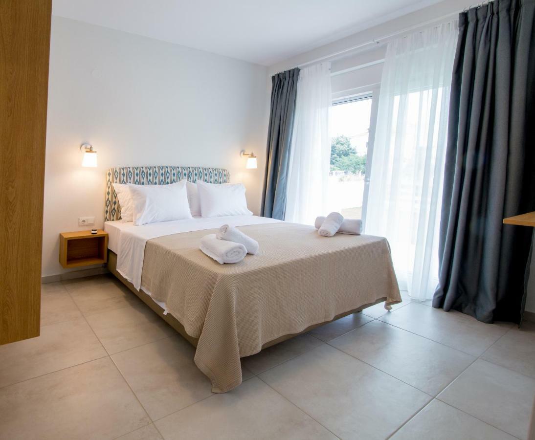 The Papoutsakis Apartments Nikiti  Exterior foto
