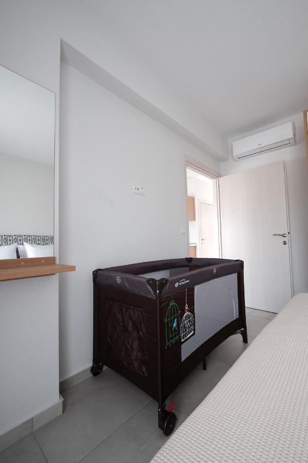 The Papoutsakis Apartments Nikiti  Exterior foto